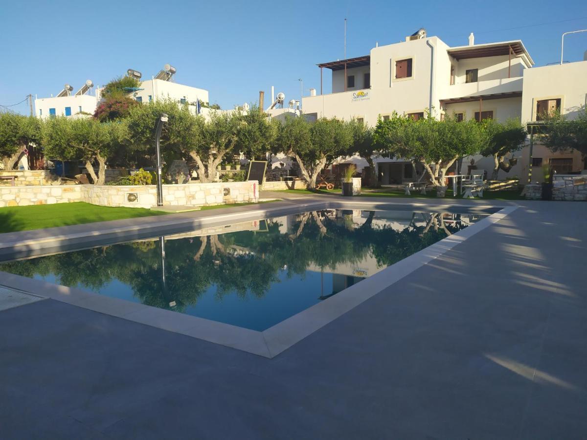 Sunset Studios And Apartments For Adults Over 21 Only Náousa Eksteriør billede