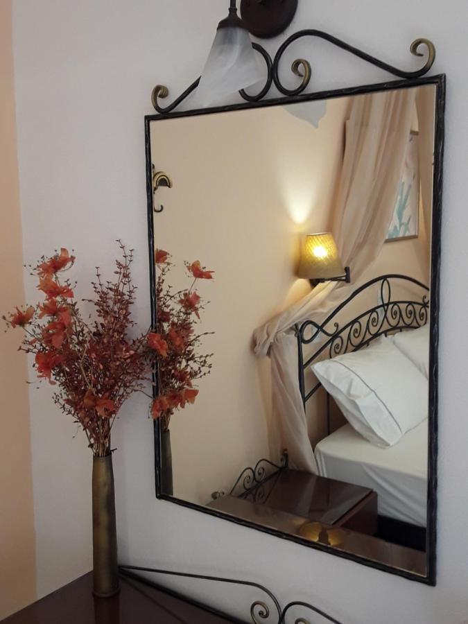 Sunset Studios And Apartments For Adults Over 21 Only Náousa Eksteriør billede