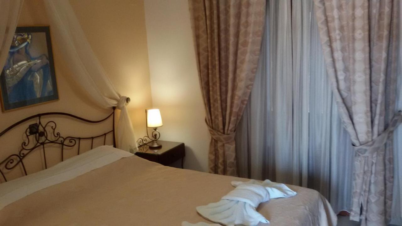 Sunset Studios And Apartments For Adults Over 21 Only Náousa Eksteriør billede