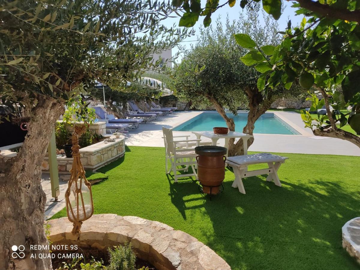 Sunset Studios And Apartments For Adults Over 21 Only Náousa Eksteriør billede