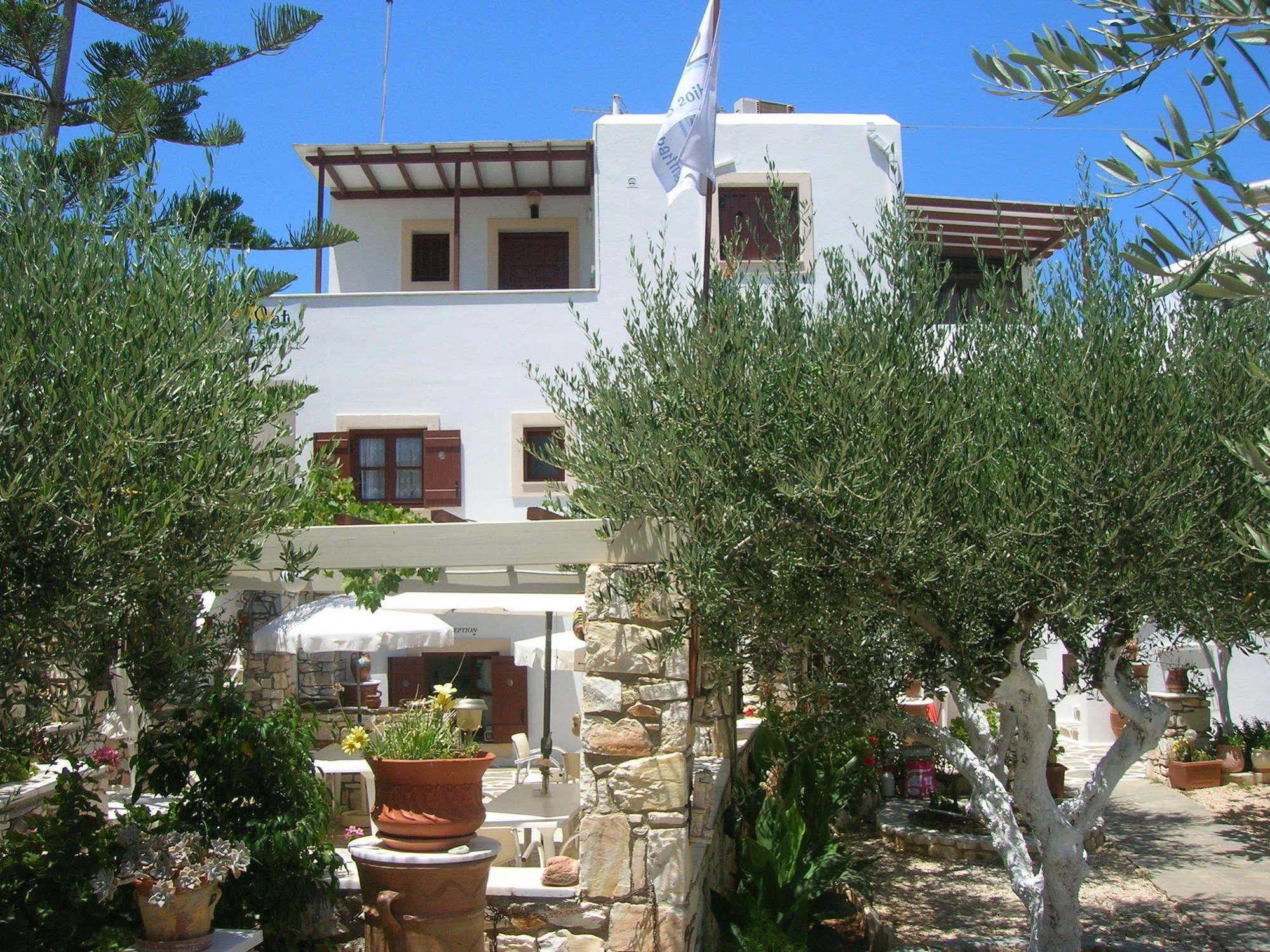 Sunset Studios And Apartments For Adults Over 21 Only Náousa Eksteriør billede