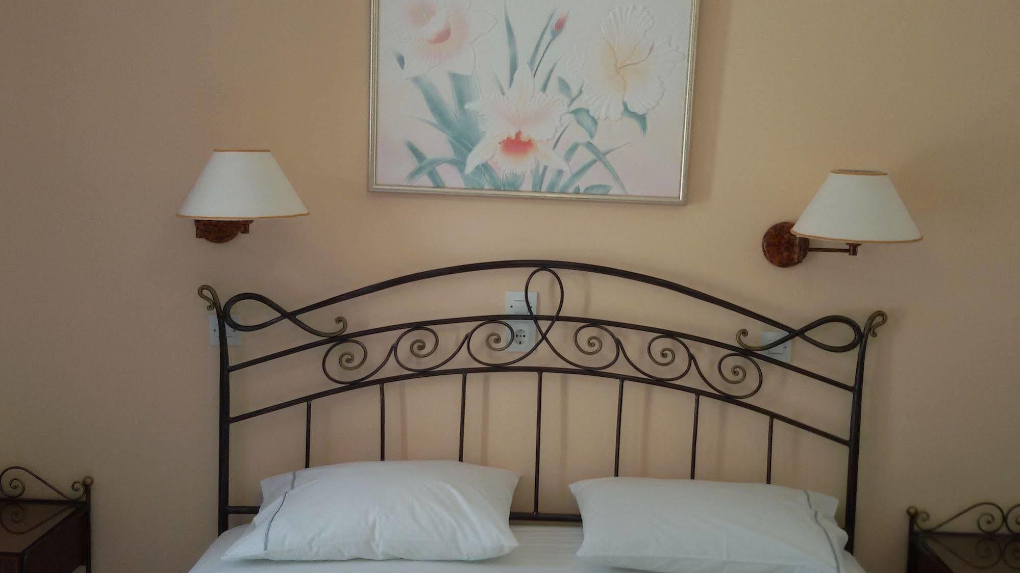 Sunset Studios And Apartments For Adults Over 21 Only Náousa Eksteriør billede