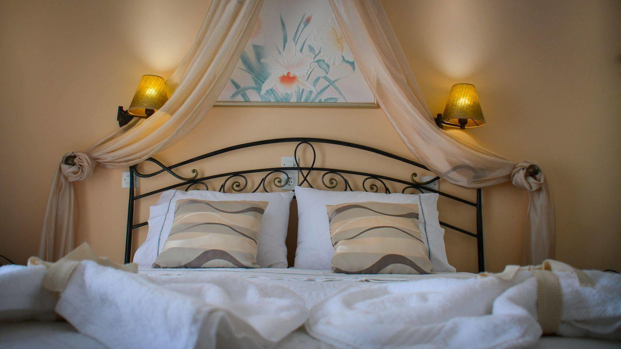 Sunset Studios And Apartments For Adults Over 21 Only Náousa Eksteriør billede