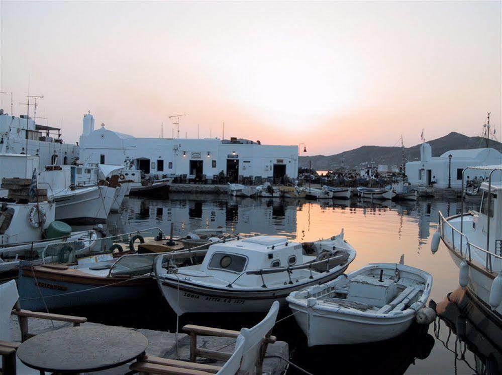 Sunset Studios And Apartments For Adults Over 21 Only Náousa Eksteriør billede