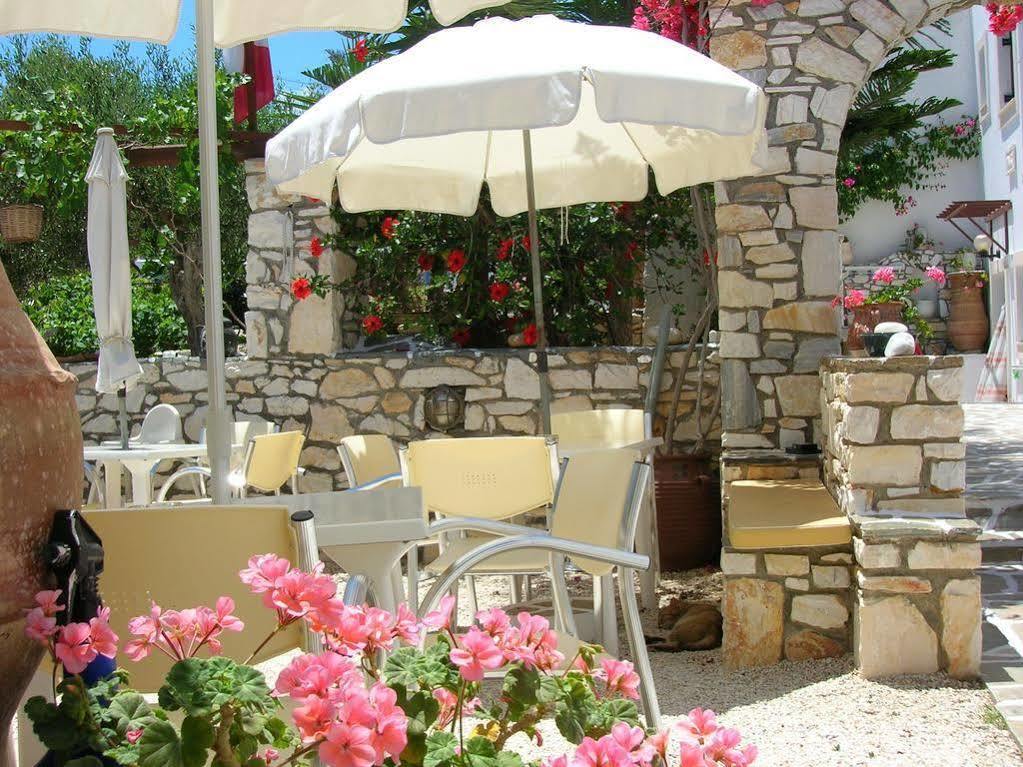 Sunset Studios And Apartments For Adults Over 21 Only Náousa Eksteriør billede