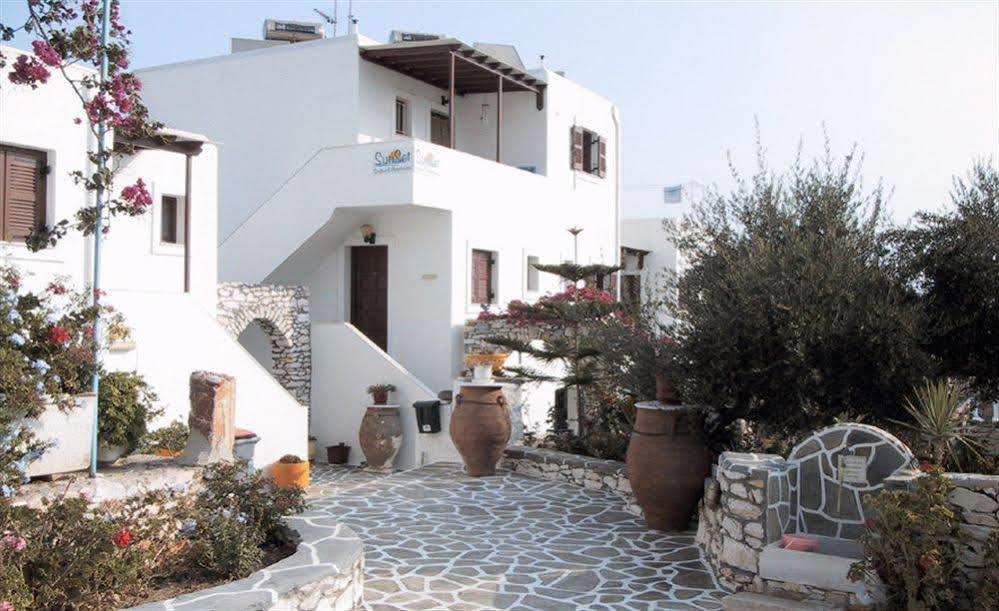 Sunset Studios And Apartments For Adults Over 21 Only Náousa Eksteriør billede